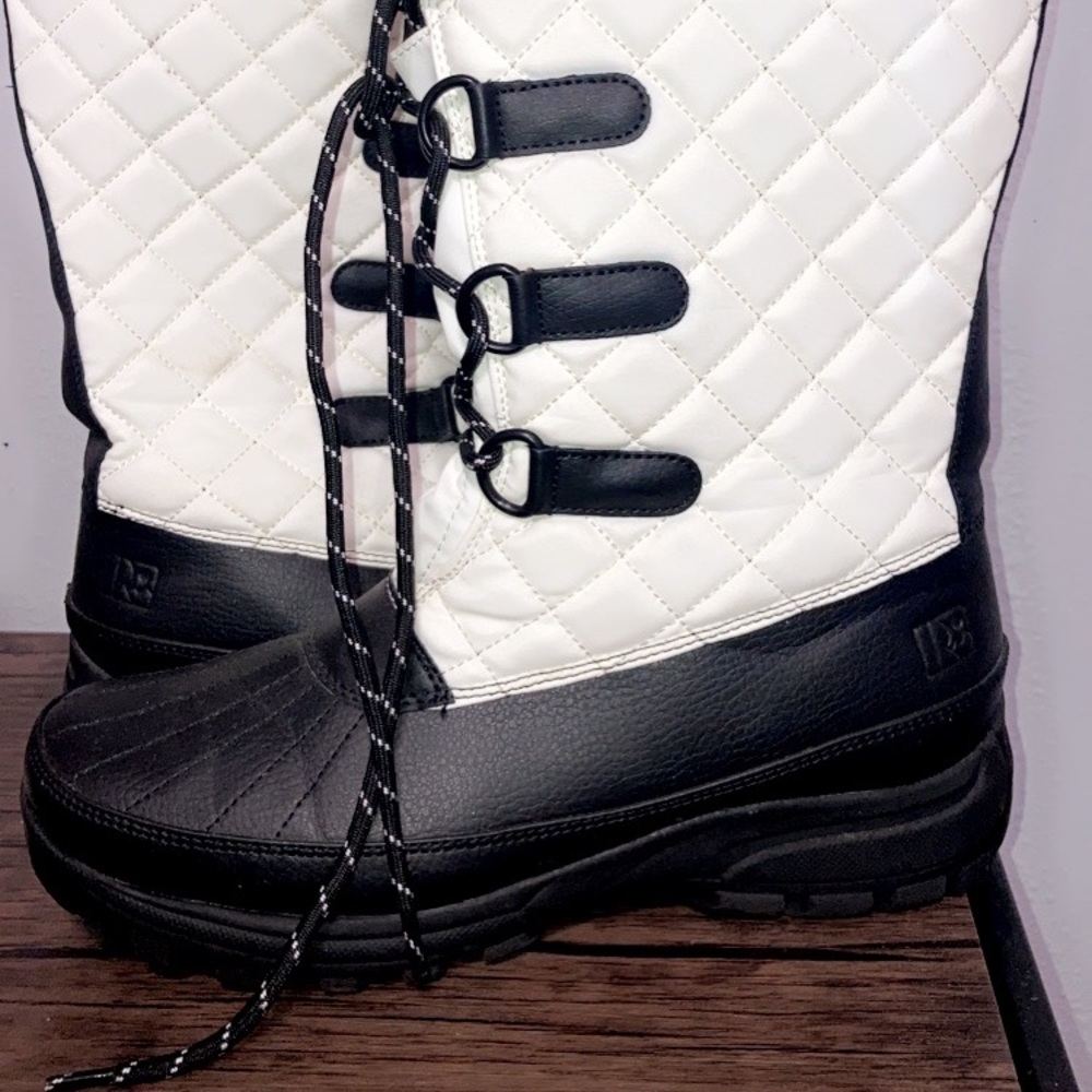 🥶 ❄️ winter boots! - Picture 1 of 2